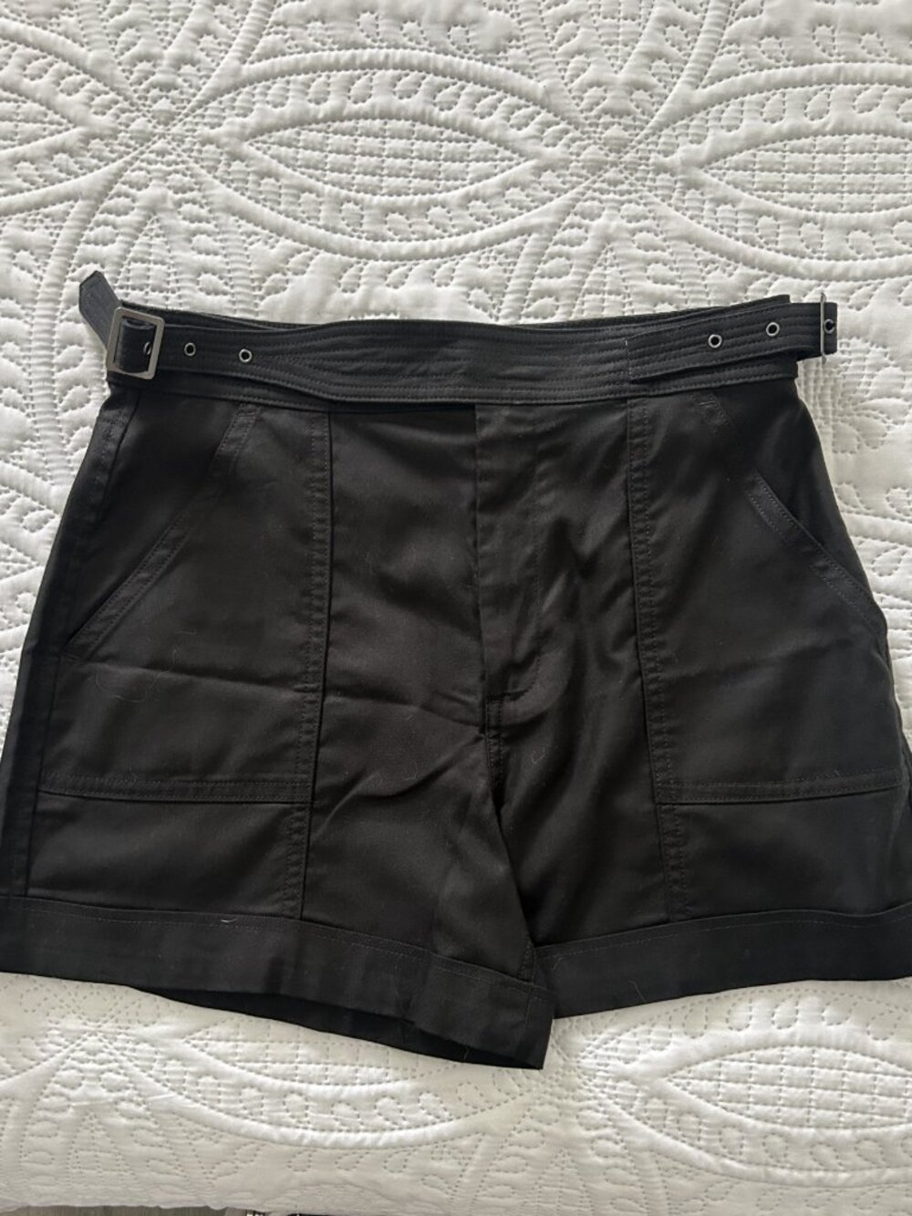 NWT Banana Republic Black Belted Shorts • Size 6